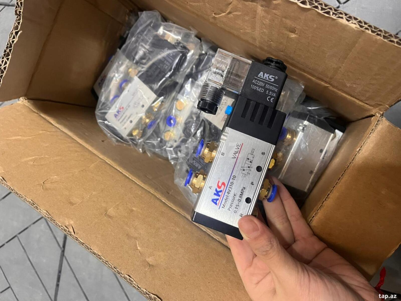 AKS 4V310-10 Solenoid Valve