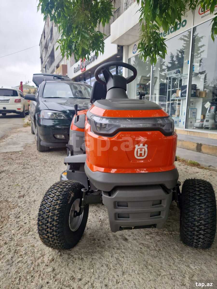 Otbiçən traktor Husqvarna TC 114 (4)