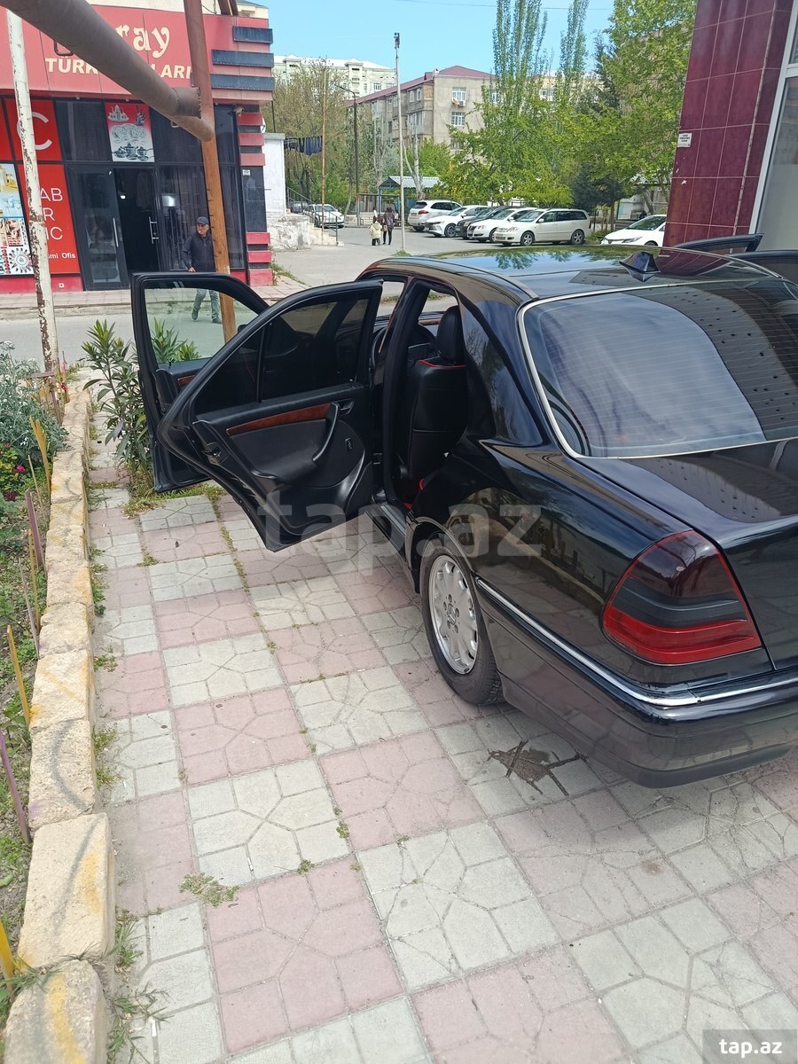 Mercedes C 230, 2000 il (5)