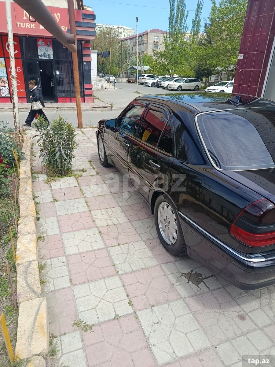 Mercedes C 230, 2000 il (2)