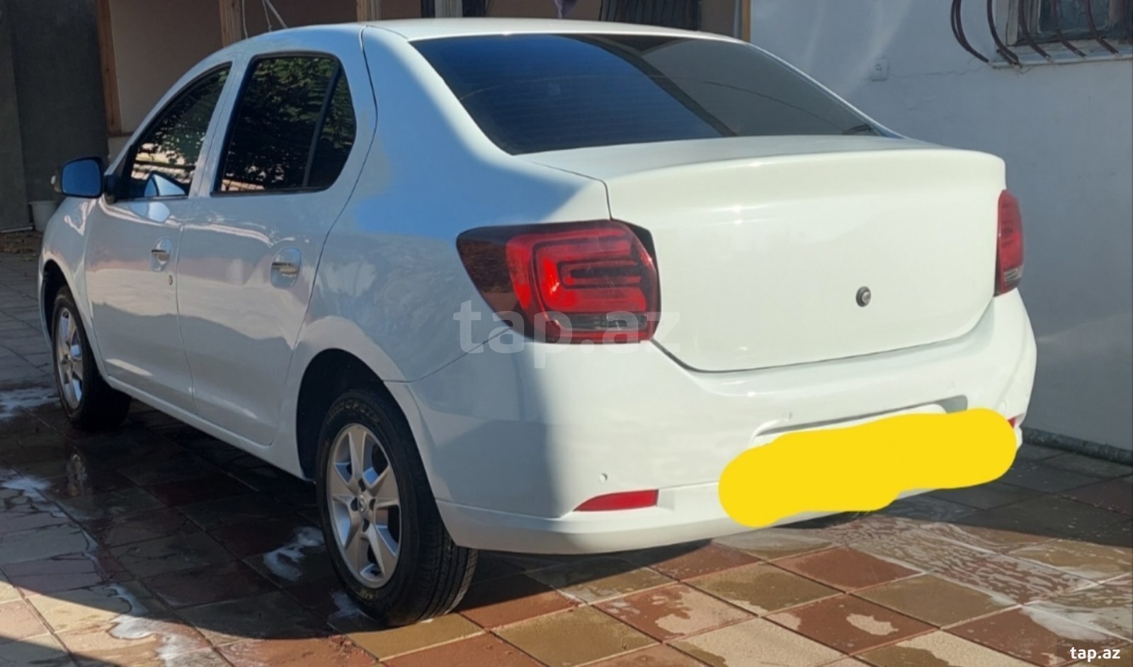 Renault Logan stop işıqları