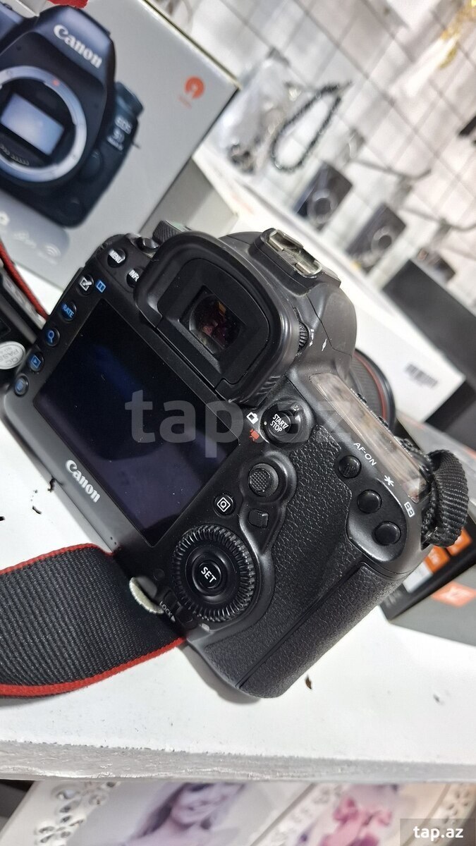 Fotoaparat Canon 5d mark 4  (2)