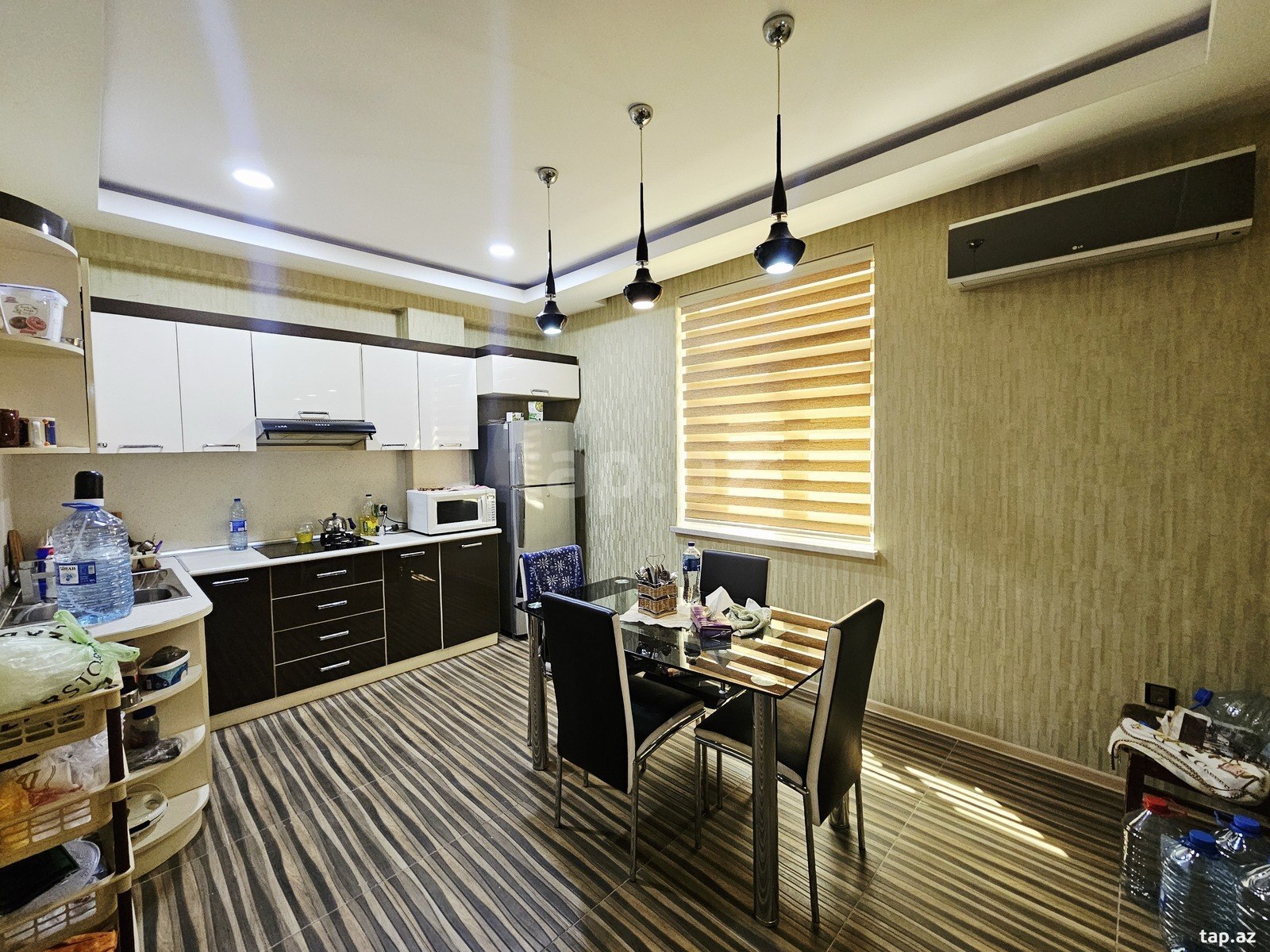 2-otaqlı yeni tikili, Qurtuluş küç. 93, 66 m²