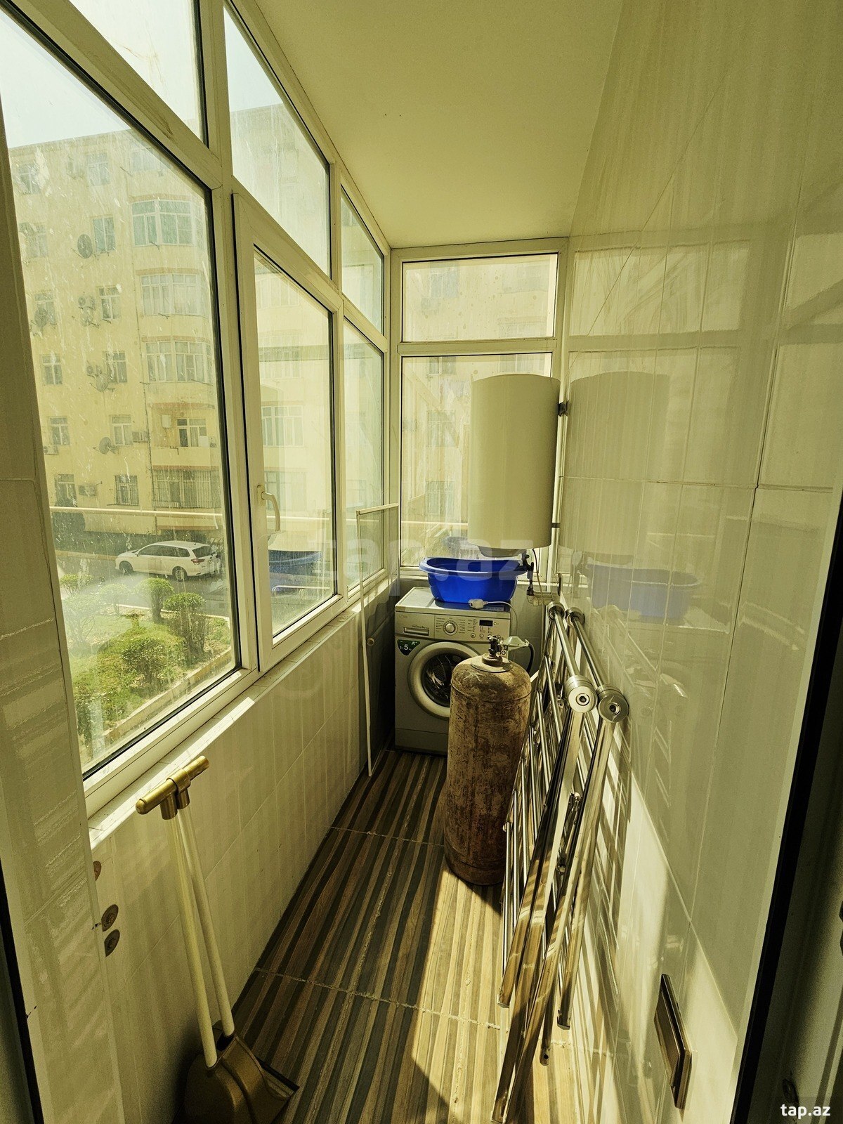 2-otaqlı yeni tikili, Qurtuluş küç. 93, 66 m²