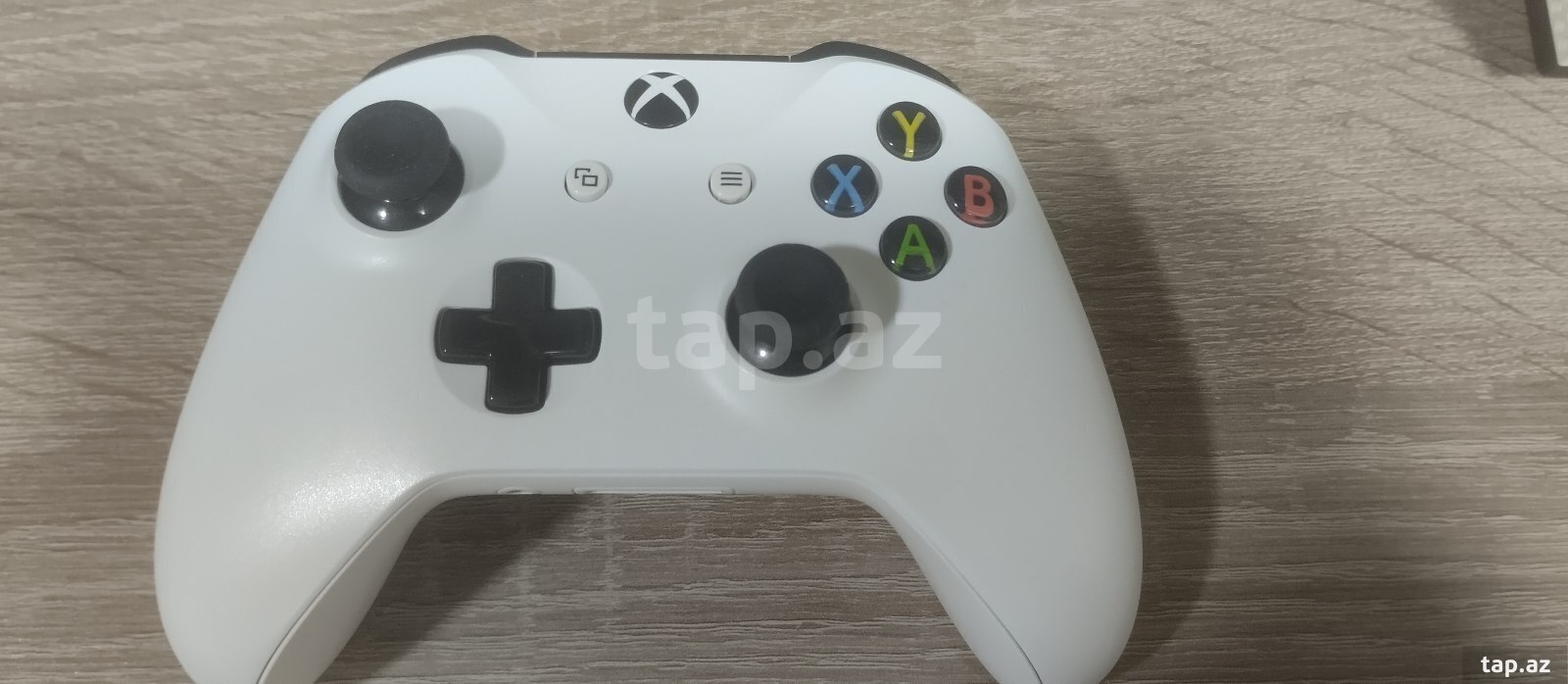 Xbox One S 500GB (3)