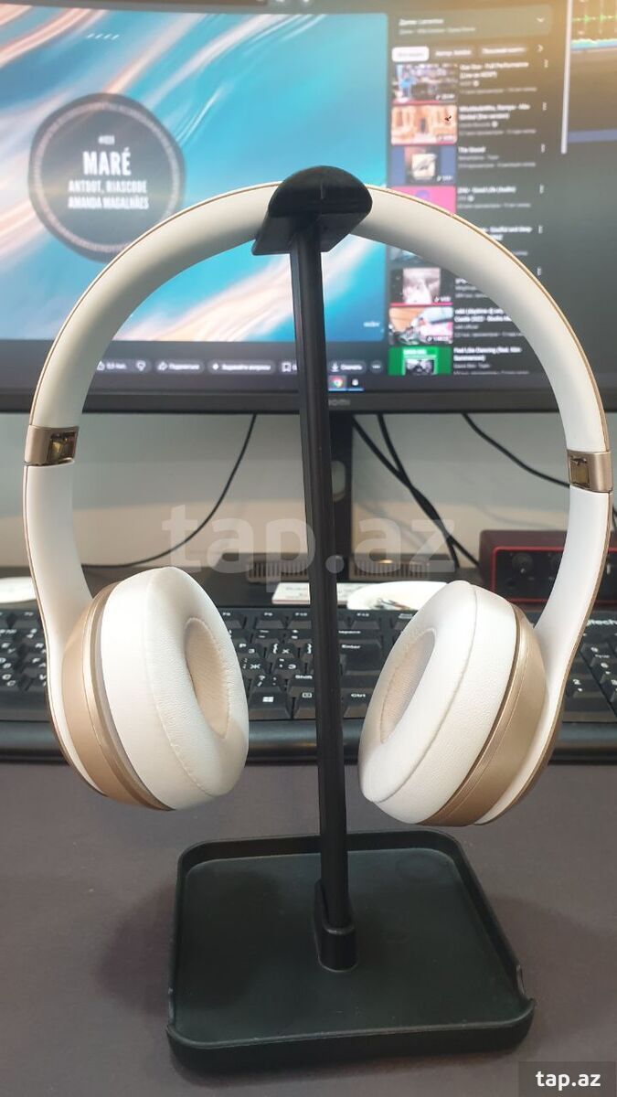 Beats Solo 2 Wireless Gold