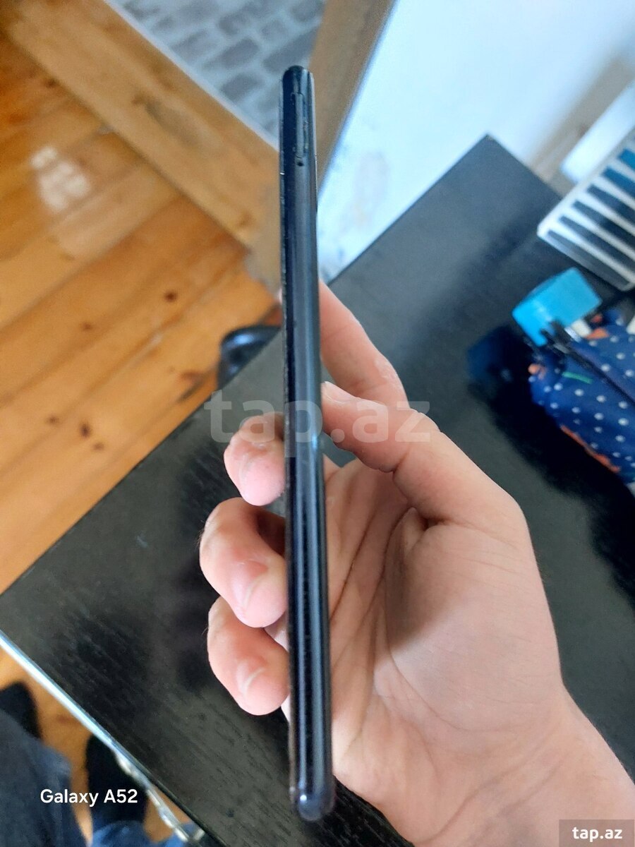 Samsung Galaxy A7 (2018) Black 128GB/4GB (2)