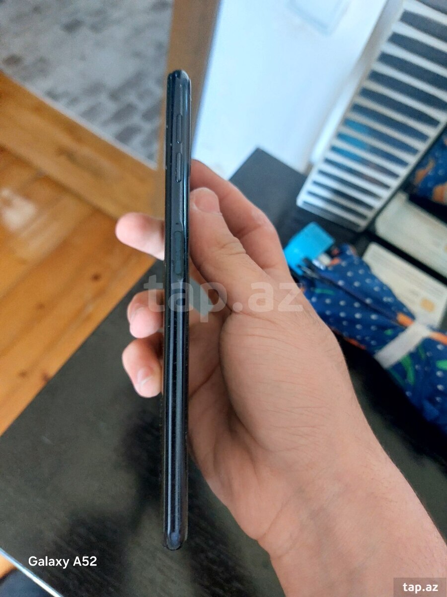 Samsung Galaxy A7 (2018) Black 128GB/4GB (3)