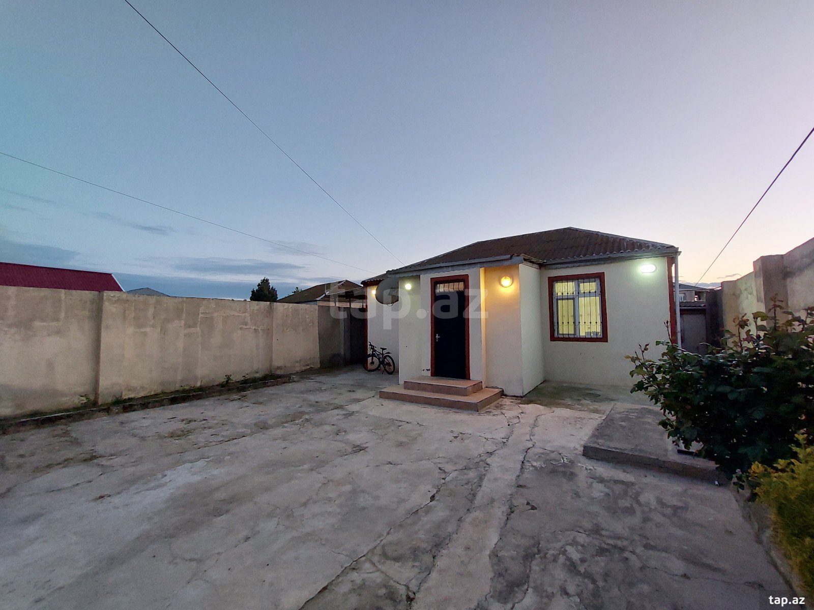 Həyət evi, Hövsan qəs. (3)
