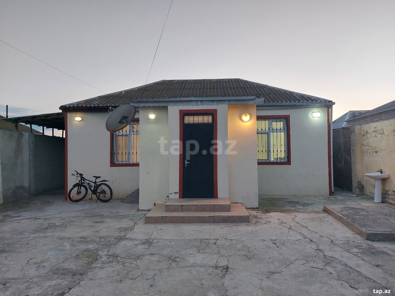 Həyət evi, Hövsan qəs. (4)