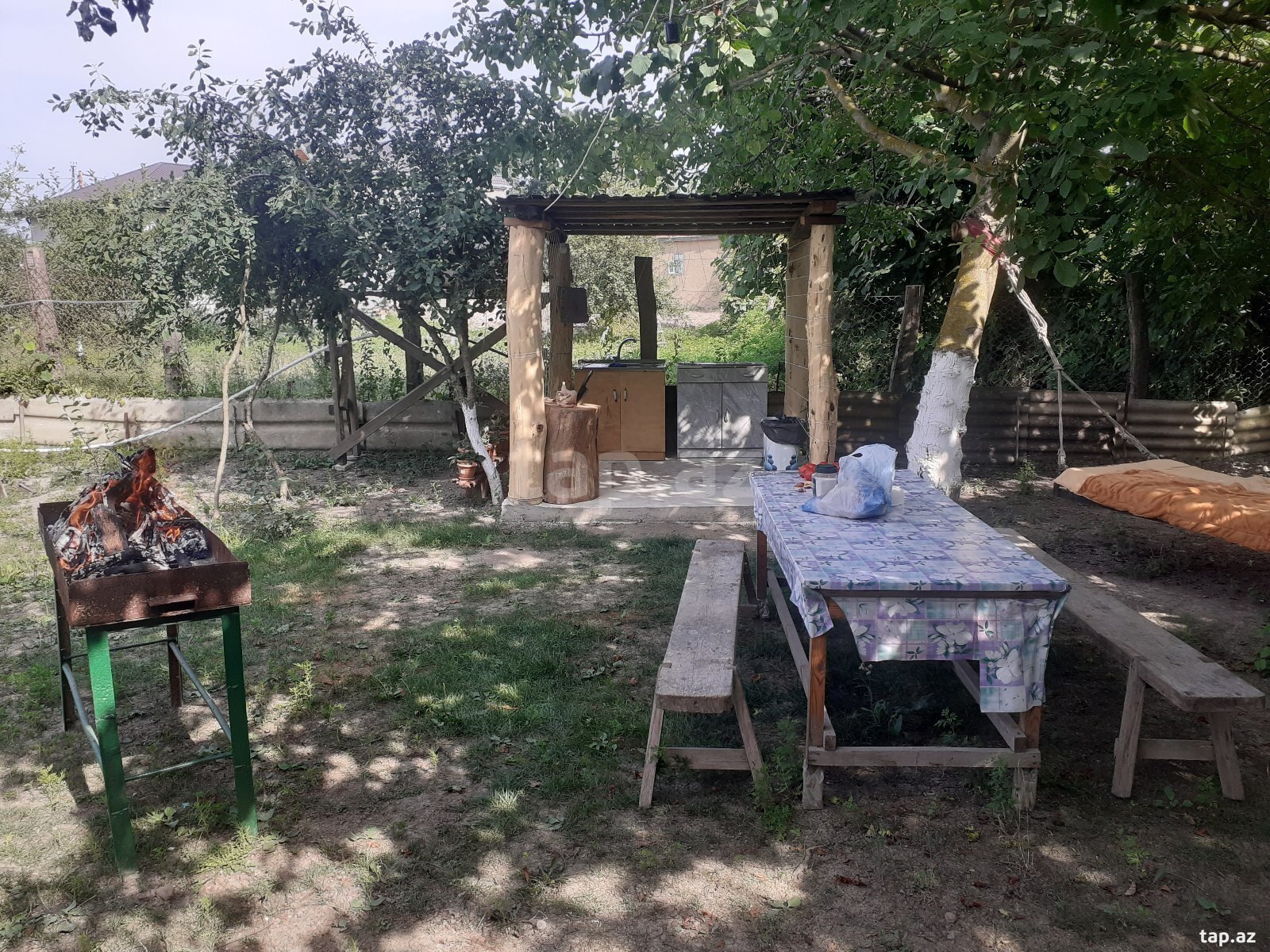 Bağ evi kirayə verilir, Nabran qəs.