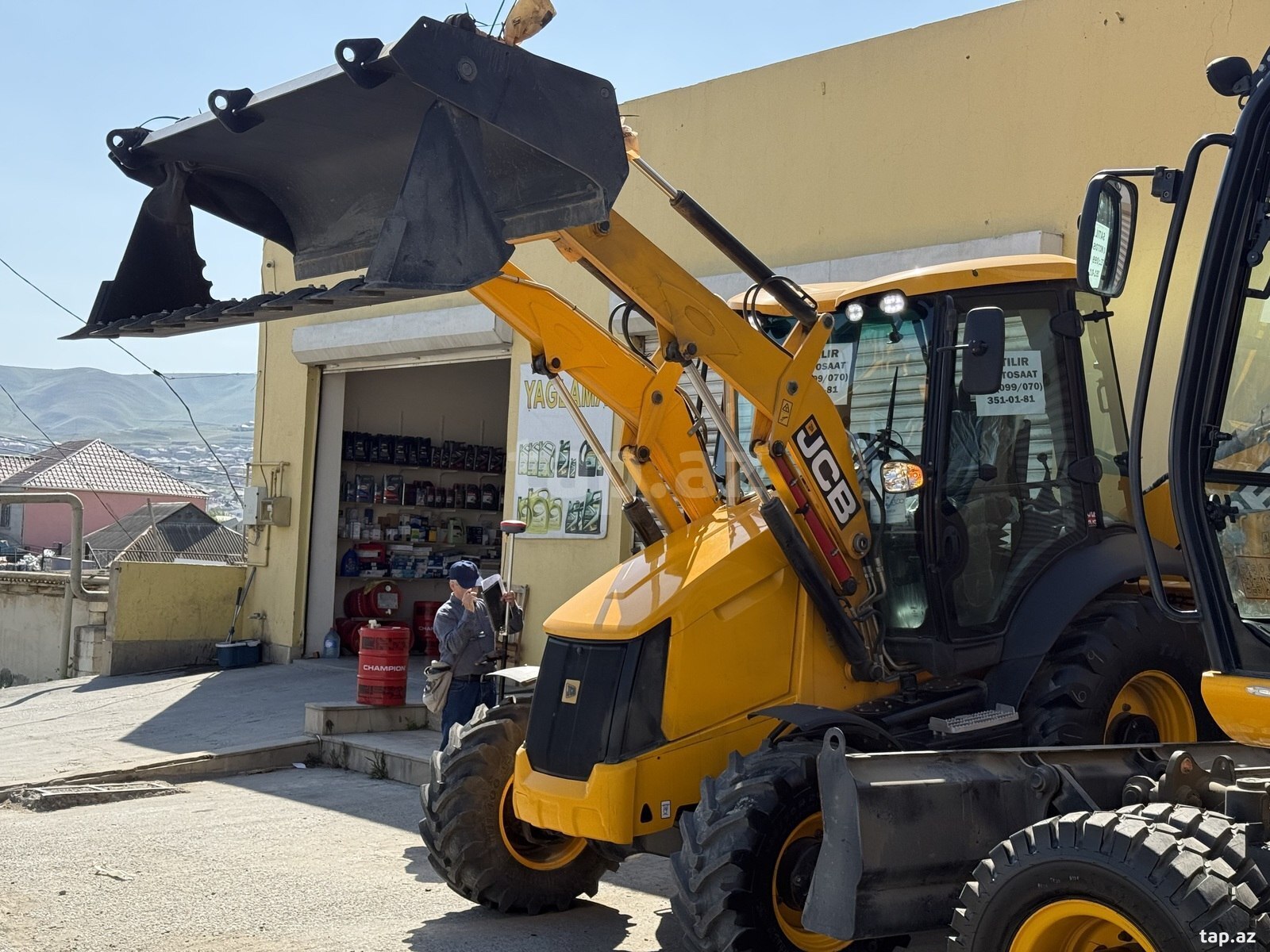 Ekskavator-yükləyici JCB 3CX, 2024 il (5)