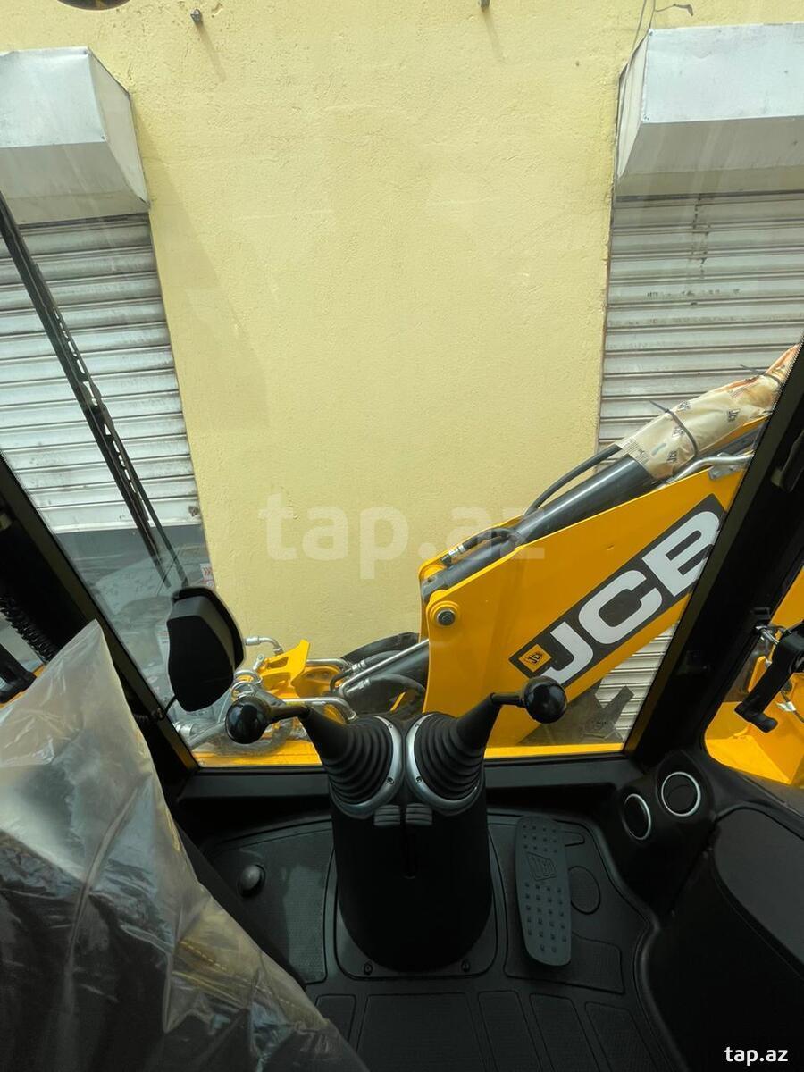 Ekskavator-yükləyici JCB 3CX, 2024 il (11)