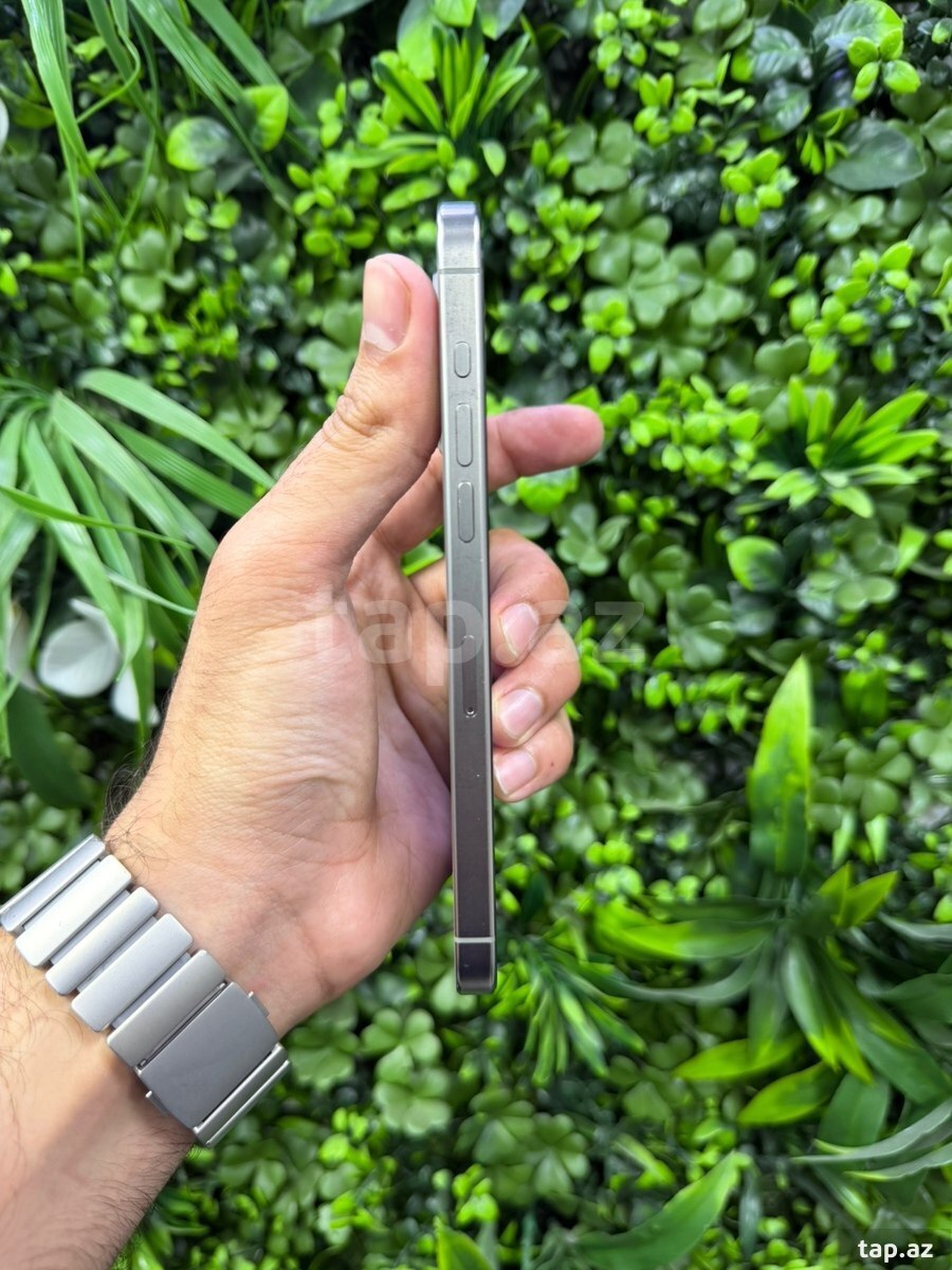 Apple iPhone 15 Pro Max Natural Titanium 256GB/8GB (2)