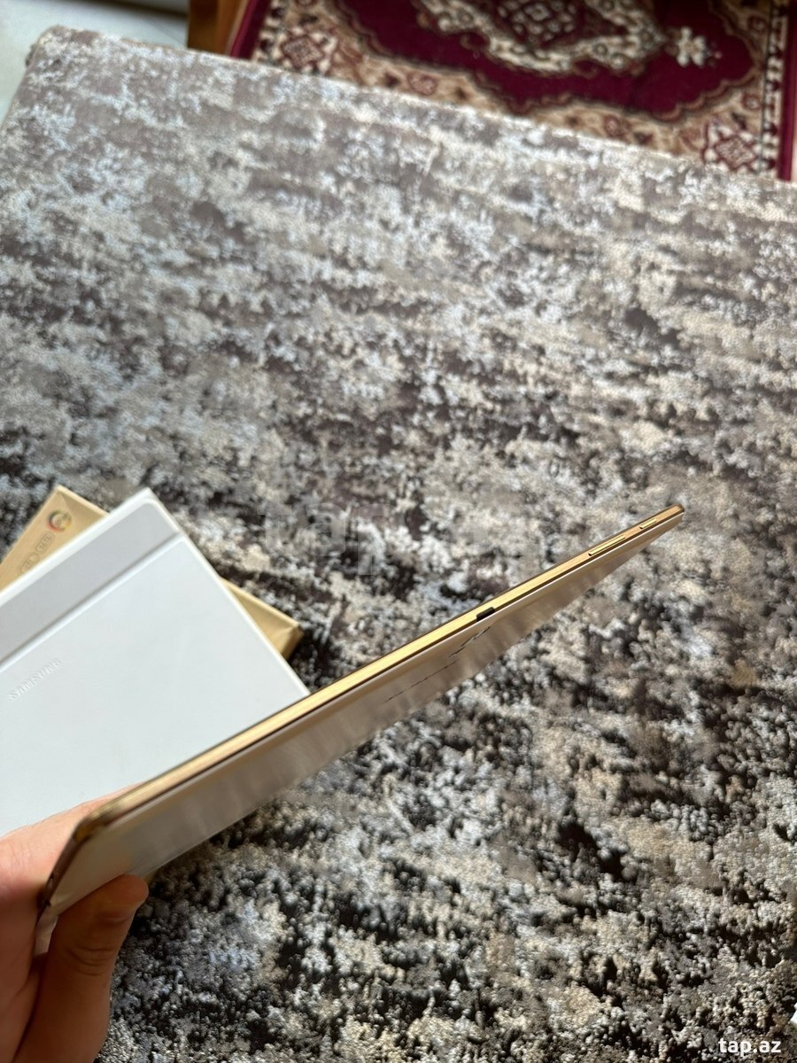 Samsung Galaxy Tab S 10.5  (2)