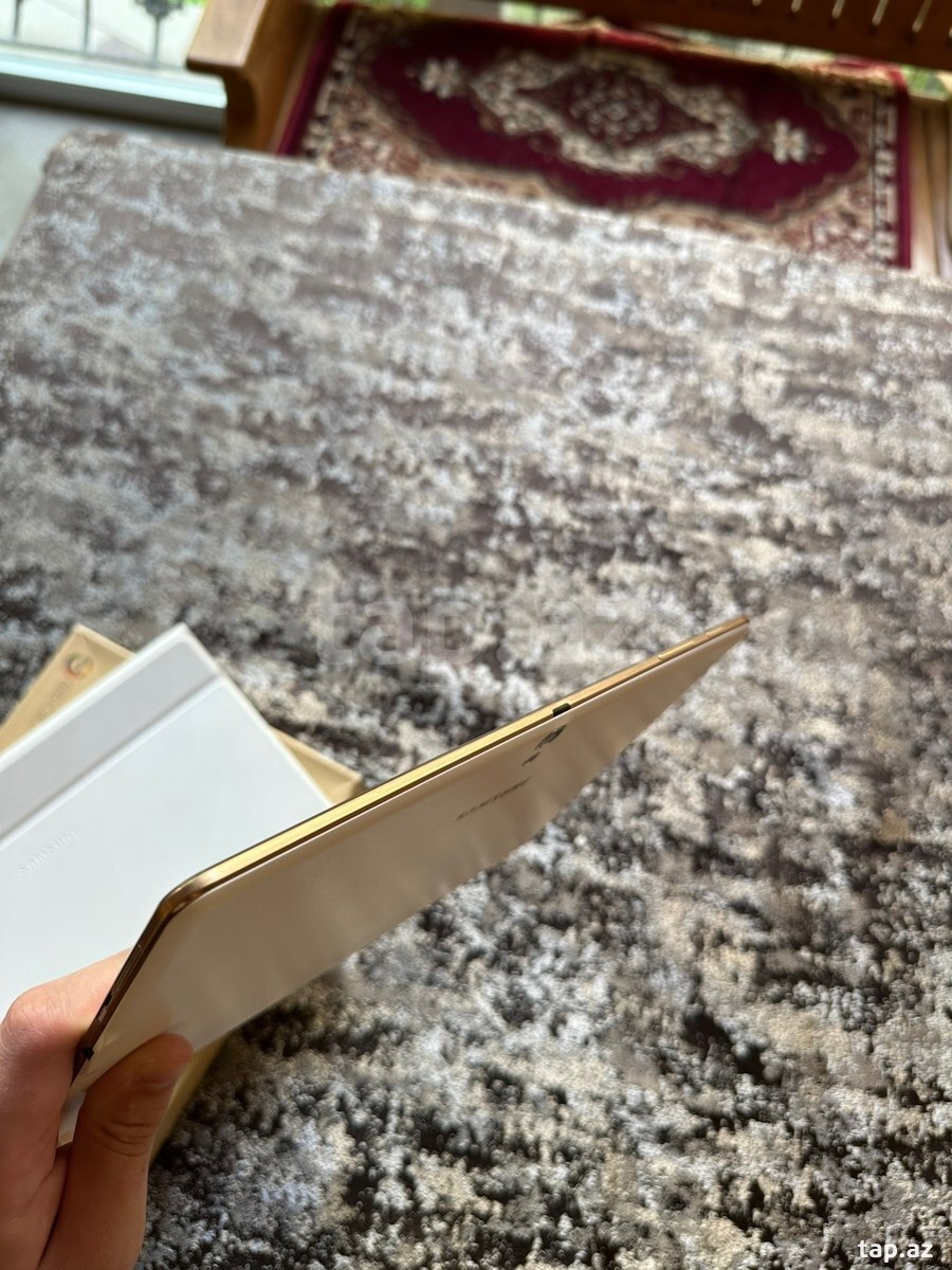 Samsung Galaxy Tab S 10.5  (3)
