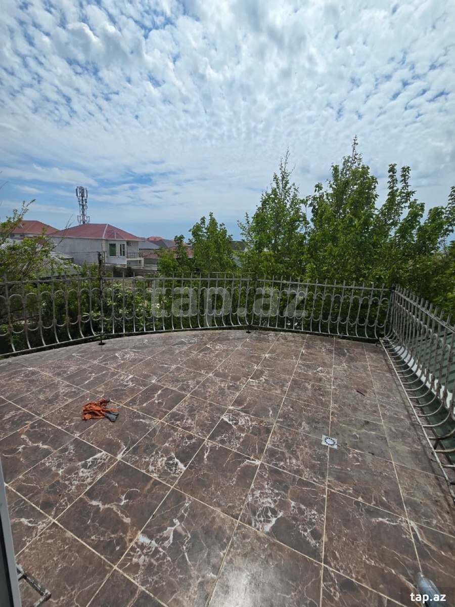 Həyət evi, Binə qəs. (7)