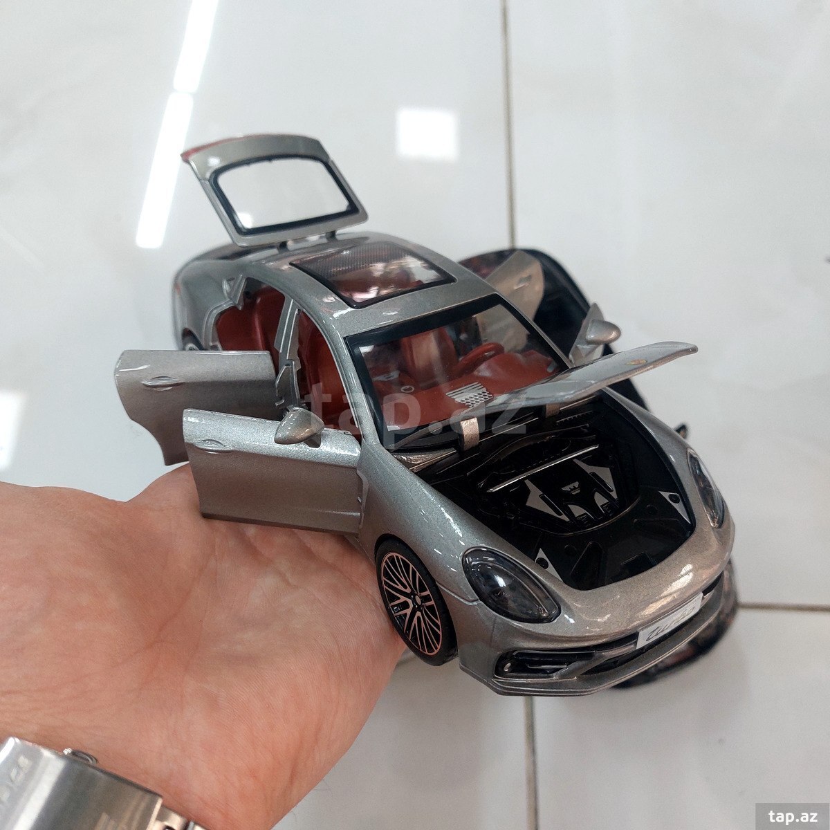 Porsche Panamera Turbo S(1/24) (4)