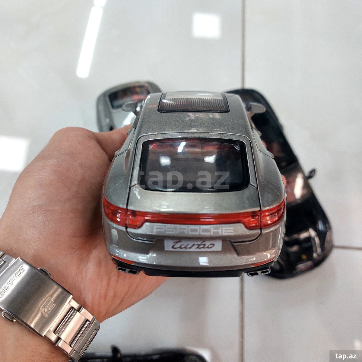 Porsche Panamera Turbo S(1/24) (3)
