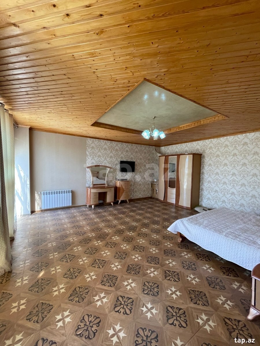 Həyət evi, Novxanı qəs. (21)