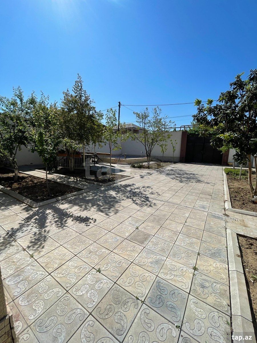 Həyət evi, Novxanı qəs. (6)