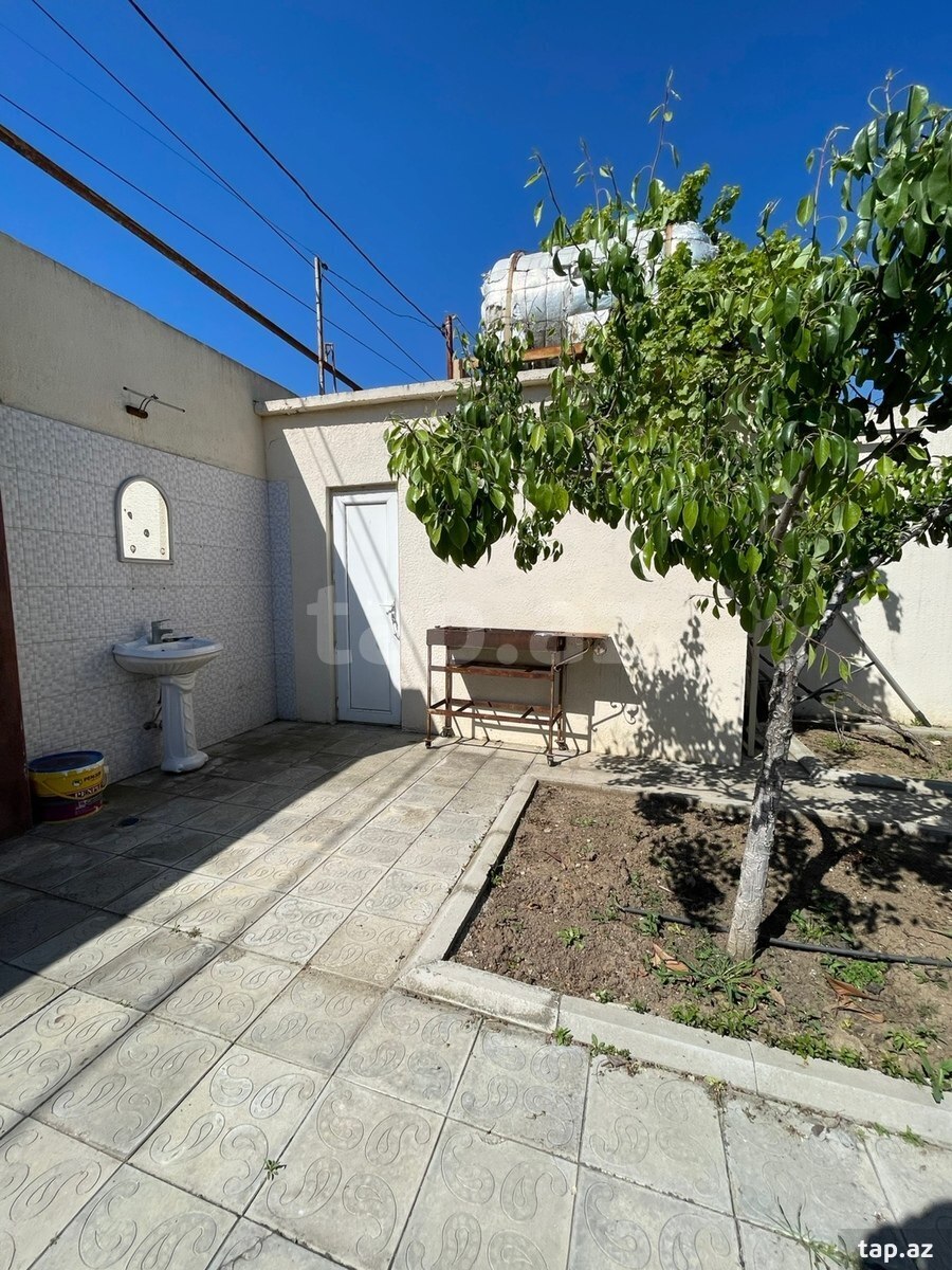 Həyət evi, Novxanı qəs. (7)