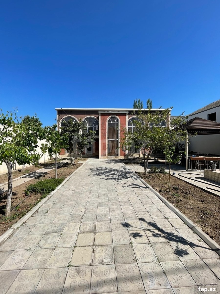 Həyət evi, Novxanı qəs. (4)
