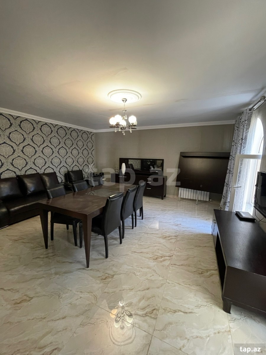 Həyət evi, Novxanı qəs. (12)