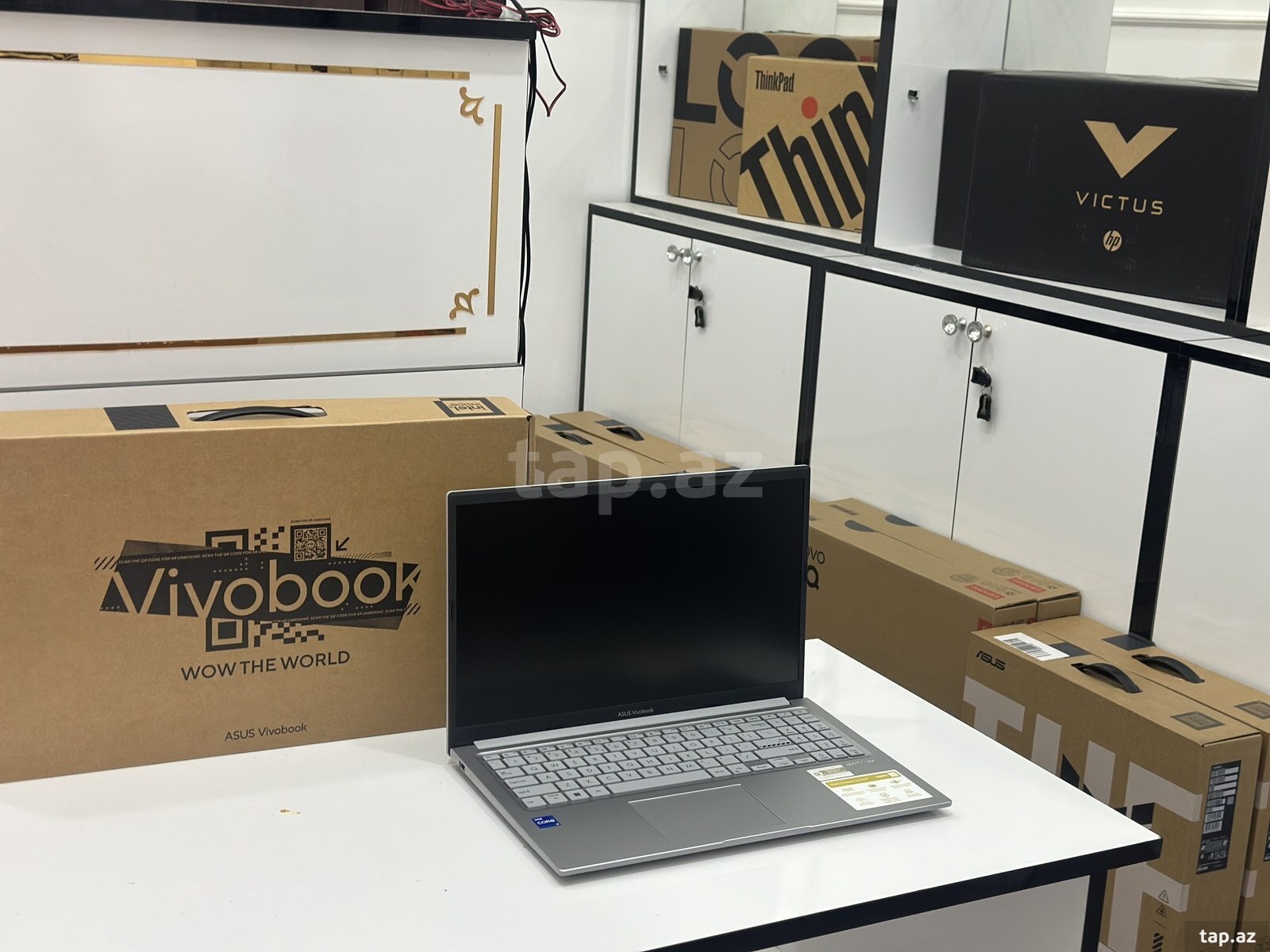 ASUS VivoBook 15 X1504VA-NJ379 (90NB10J2-M00H50)
