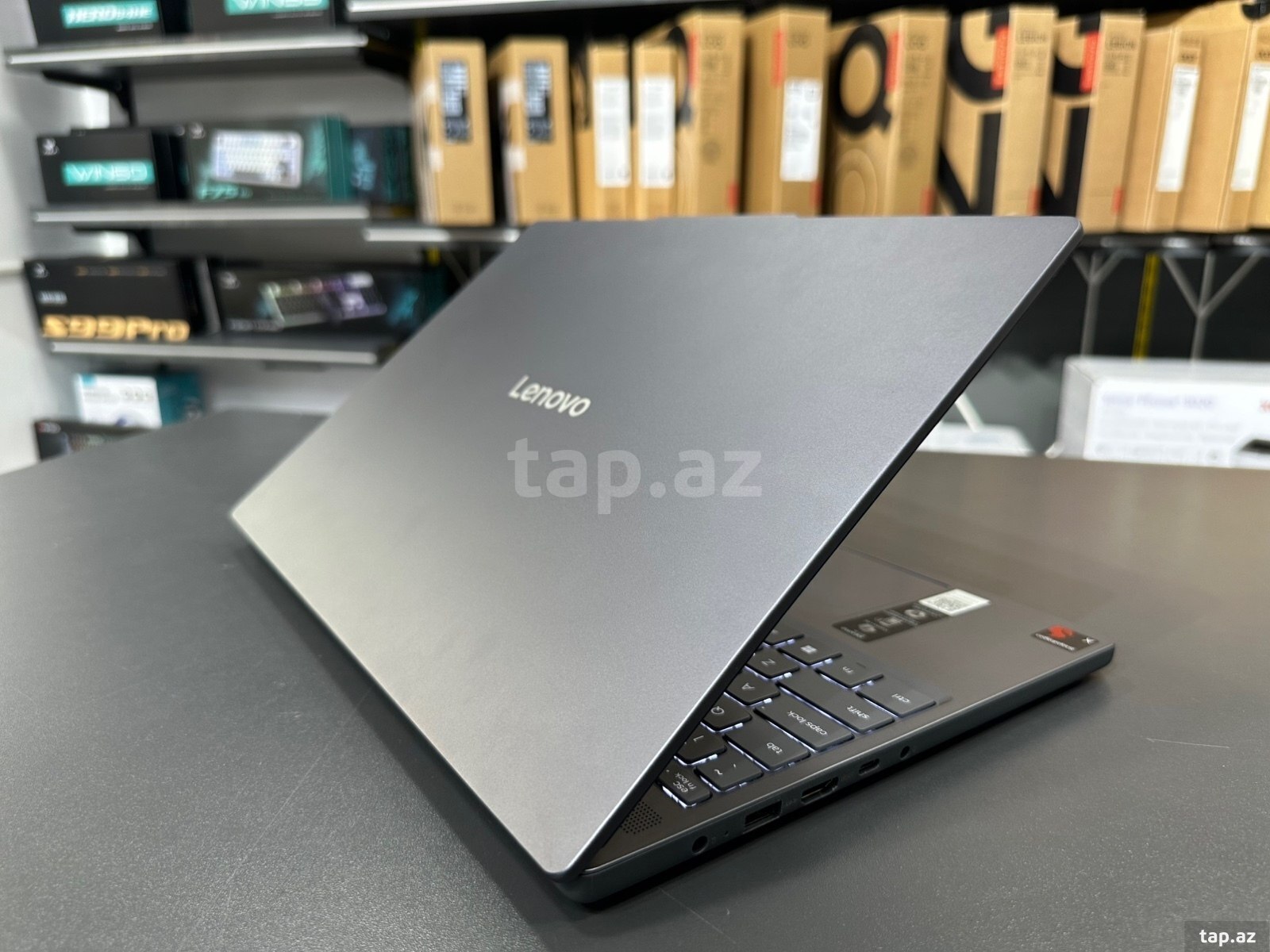Noutbuk Lenovo (5)