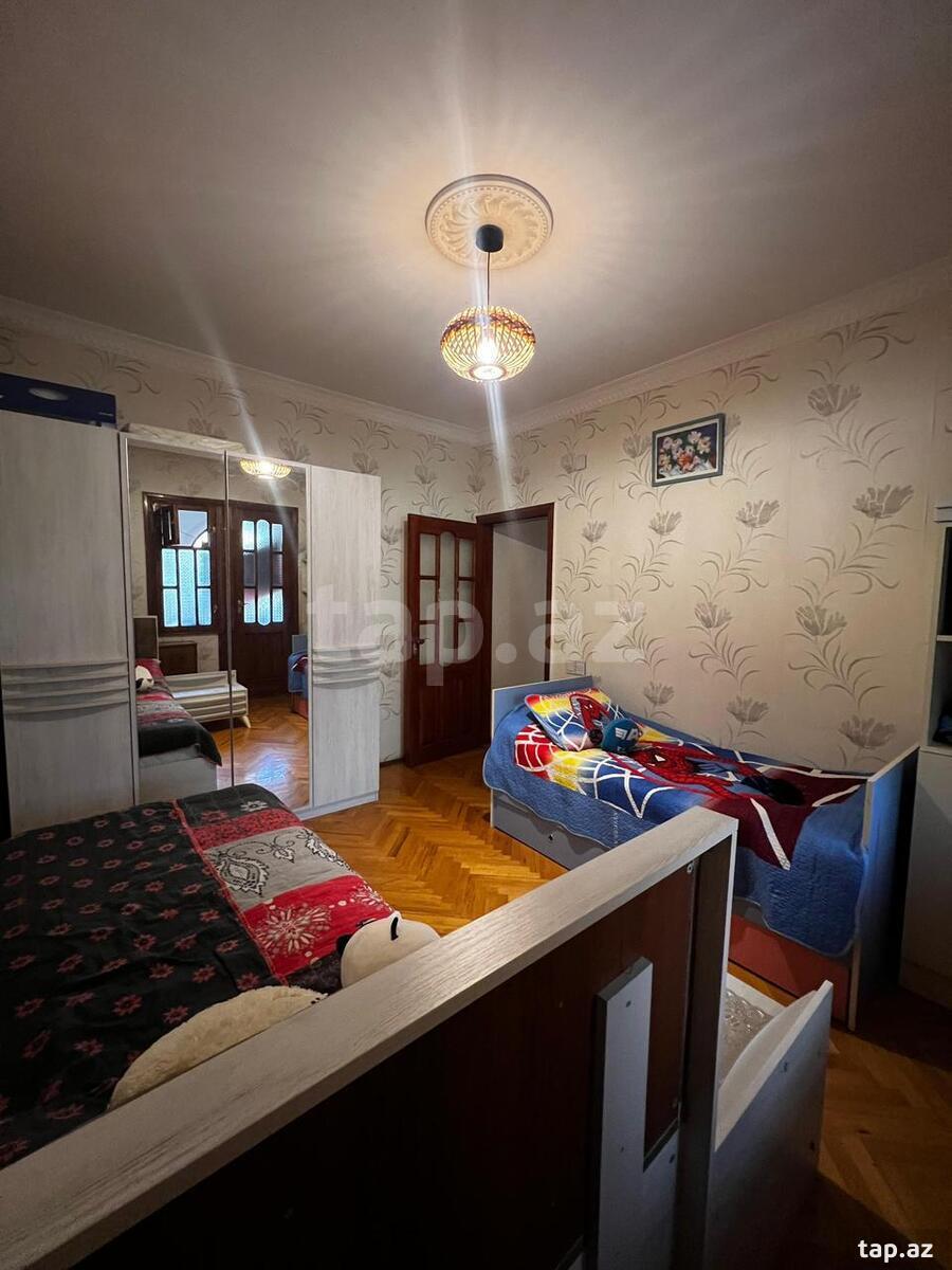 4-otaqlı mənzil, Yeni Yasamal qəs., 120 m²