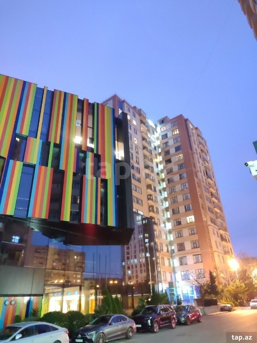 4-otaqlı yeni tikili, Elmlər Akademiyası m., 181 m² (2)