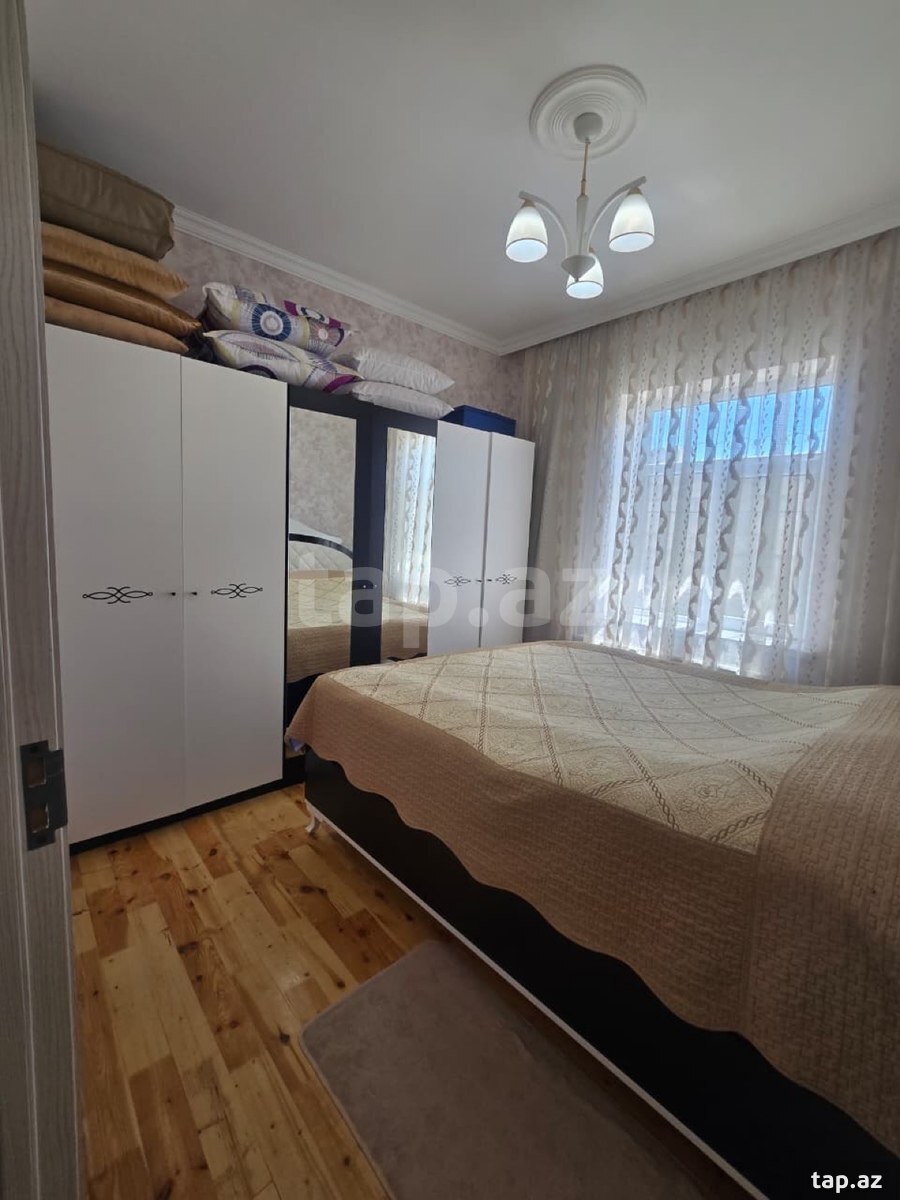 Həyət evi, Bınə qəs. (8)