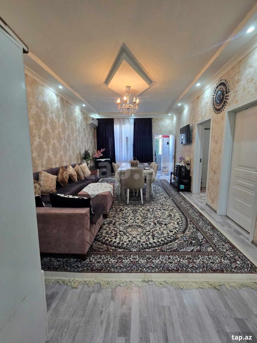 Həyət evi, Binə qəs. (5)