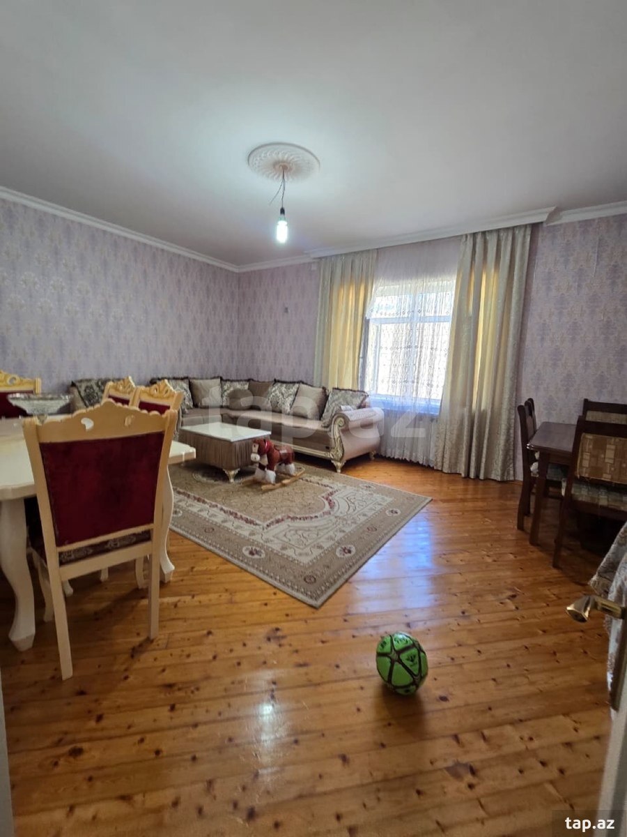 Həyət evi, Binə qəs. (4)