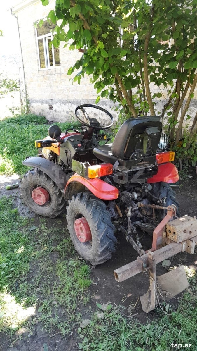 Traktor Belarus, 2022 il (2)