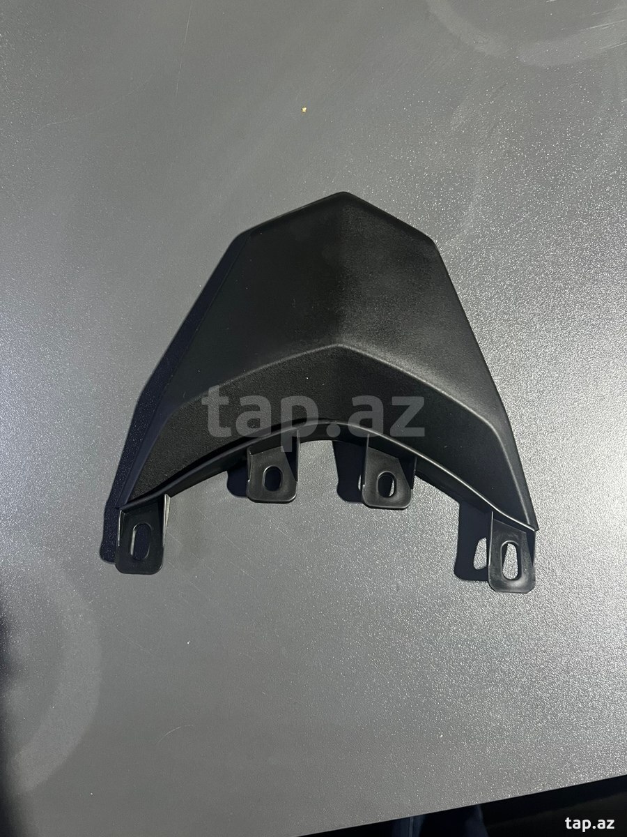 Yamaha motosikleti R15v3 stop altı plastmasları (2)