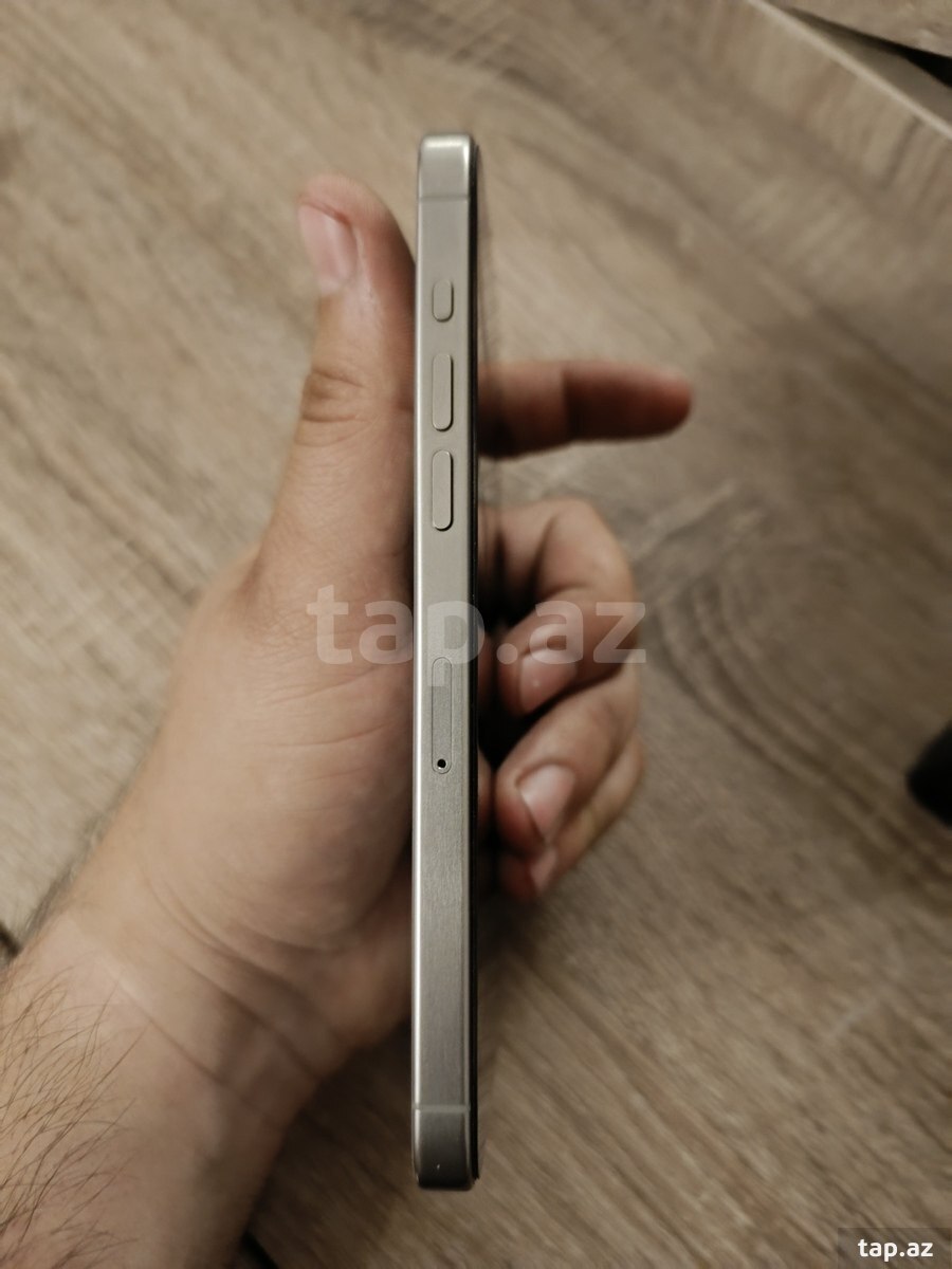 Apple iPhone 15 Pro Max Natural Titanium 256GB/8GB (3)