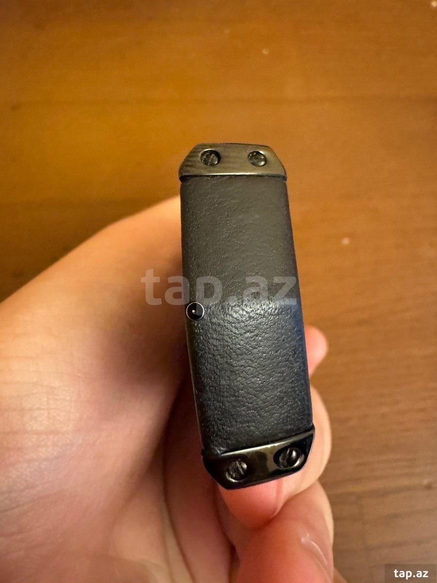 Vertu Signature S Design Clous de Paris PVD Black 4GB (8)