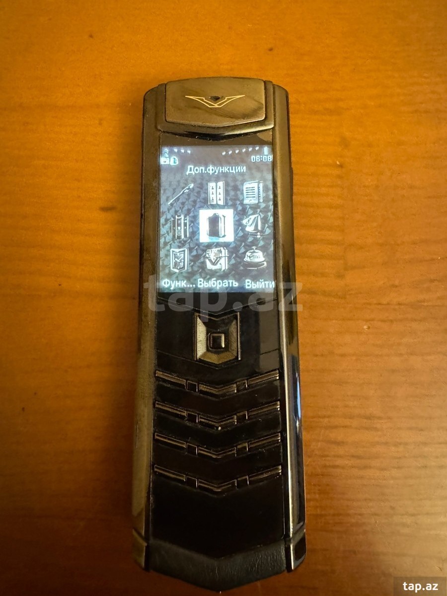Vertu Signature S Design Clous de Paris PVD Black 4GB (5)