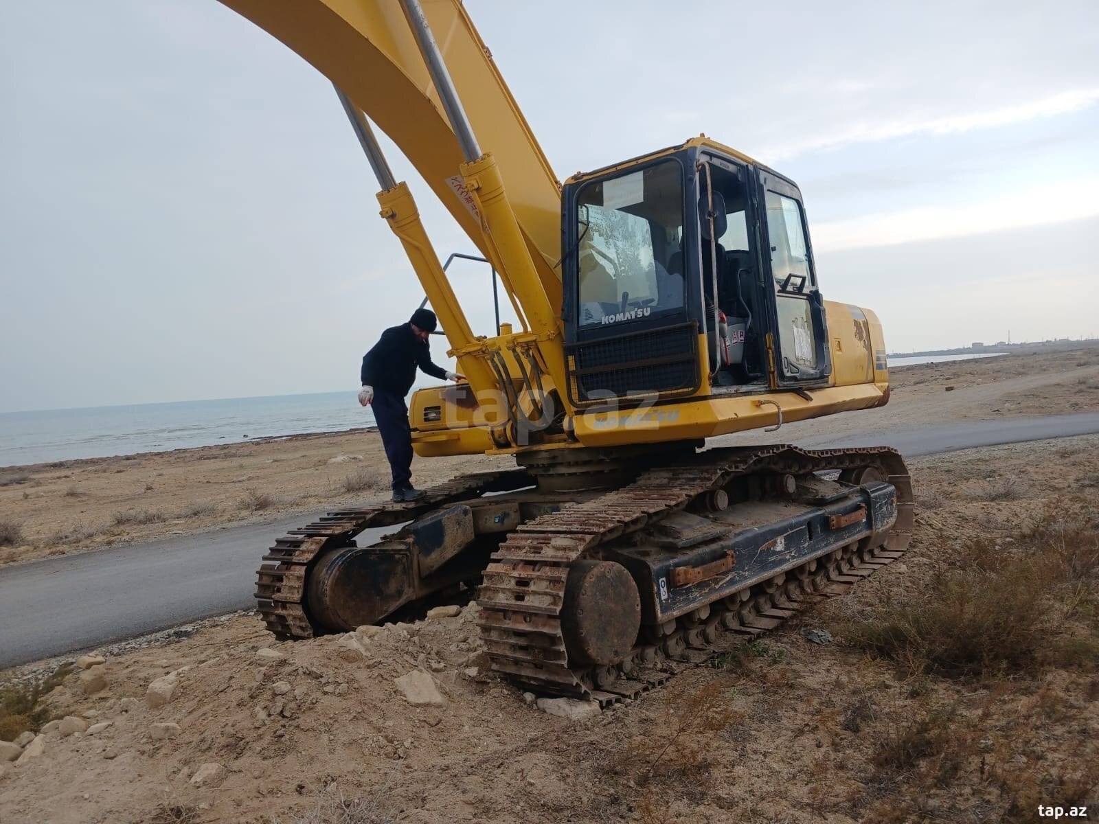 Ekskovator Komatsu 450-8, 2018 il (2)