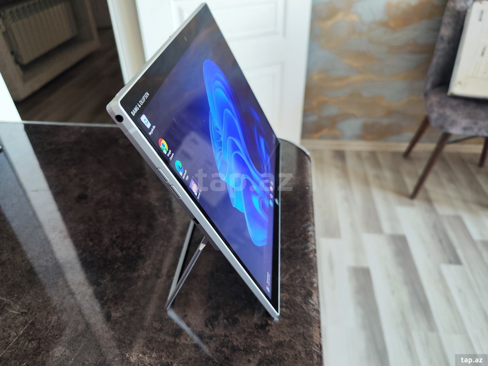 HP Elite x2 g8 (2)