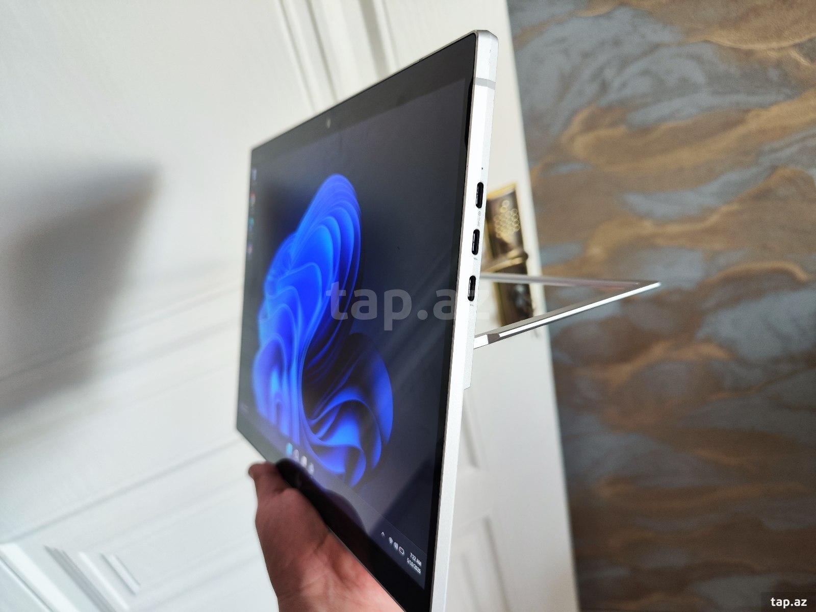 HP Elite x2 g8 (3)