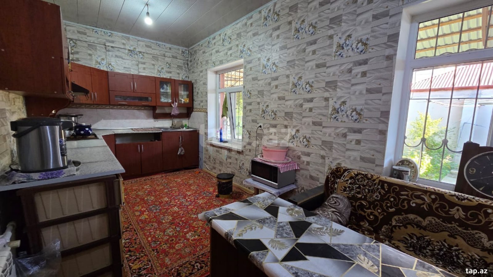 Bağ evi, Buzovna qəs.