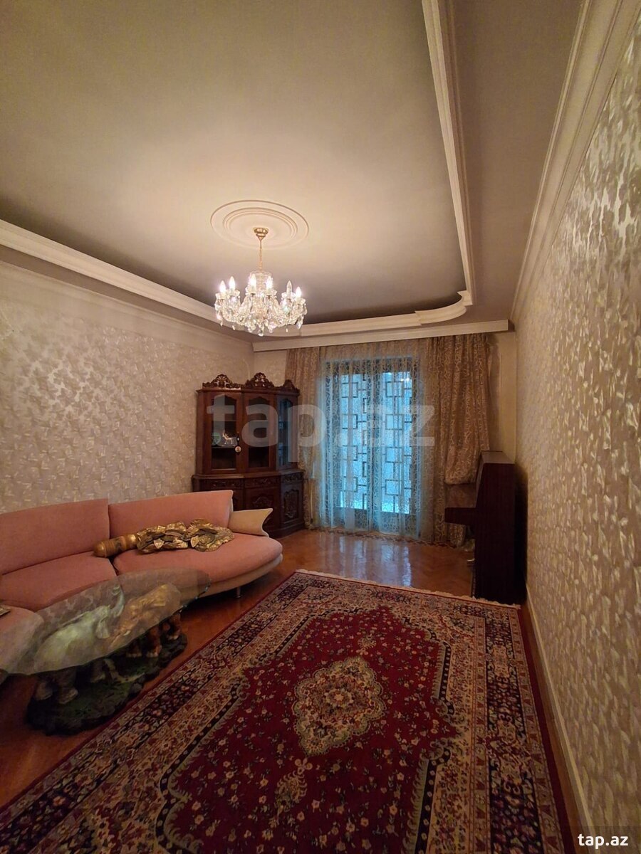3-otaqlı mənzil, 2-ci məhəllə., 95 m²