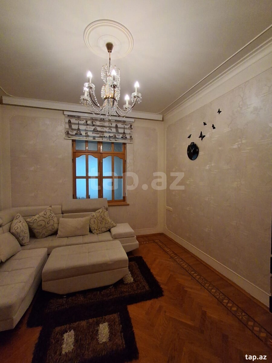 3-otaqlı mənzil, 2-ci məhəllə., 95 m²