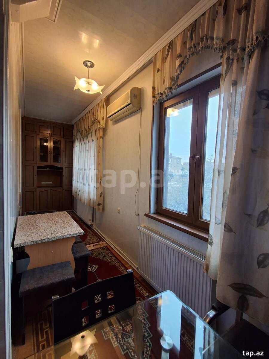 3-otaqlı mənzil, 2-ci məhəllə., 95 m²