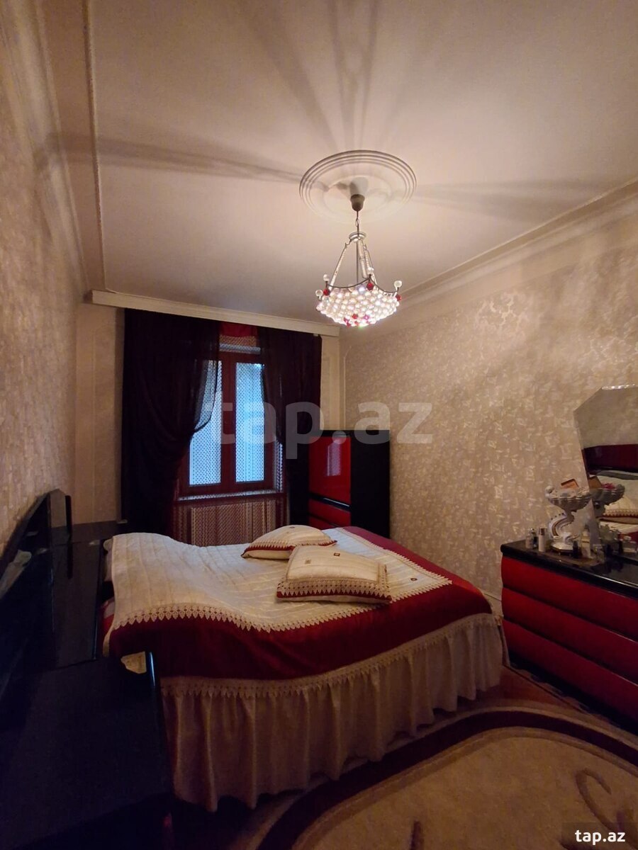 3-otaqlı mənzil, 2-ci məhəllə., 95 m²