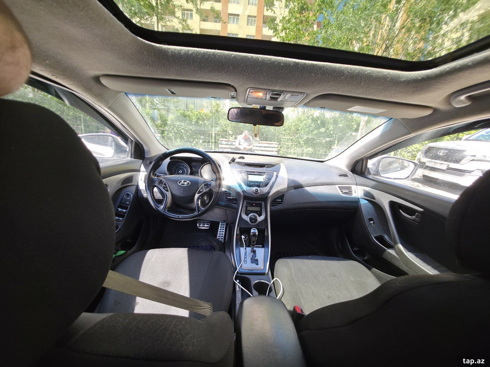 Hyundai Elantra, 2013 il (6)