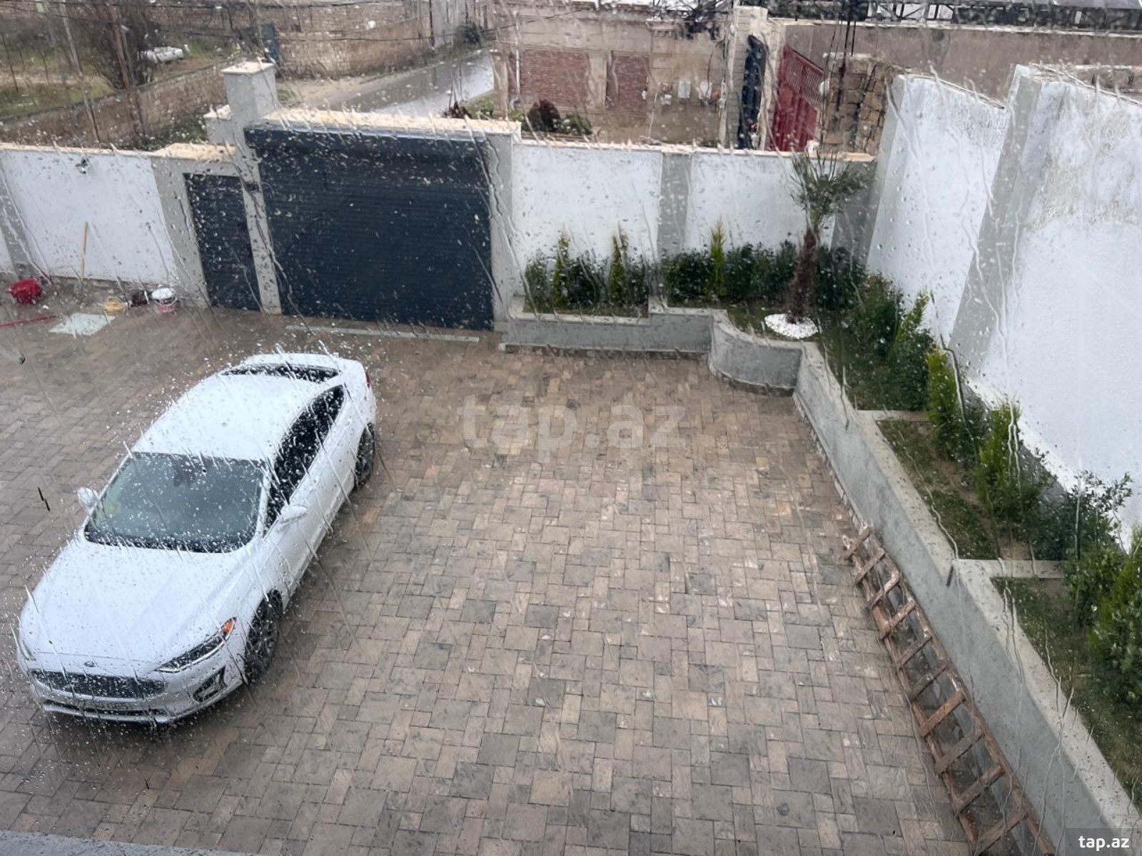 Həyət evi, Görədil qəs. (33)